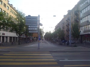 Albisrieder-Platz/Hardstrasse am 22.04.2011 07:40